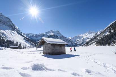 17_winterwandern_TVBTannheimerTal_Ehn_Wolfgang_tirol_werbung.jpg